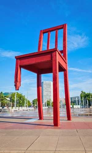 Descendez aux attractions, musées et monuments de Genève avec un tour en bus à arrêts multiples – Arrêts pratiques et visite panoramique en 2026